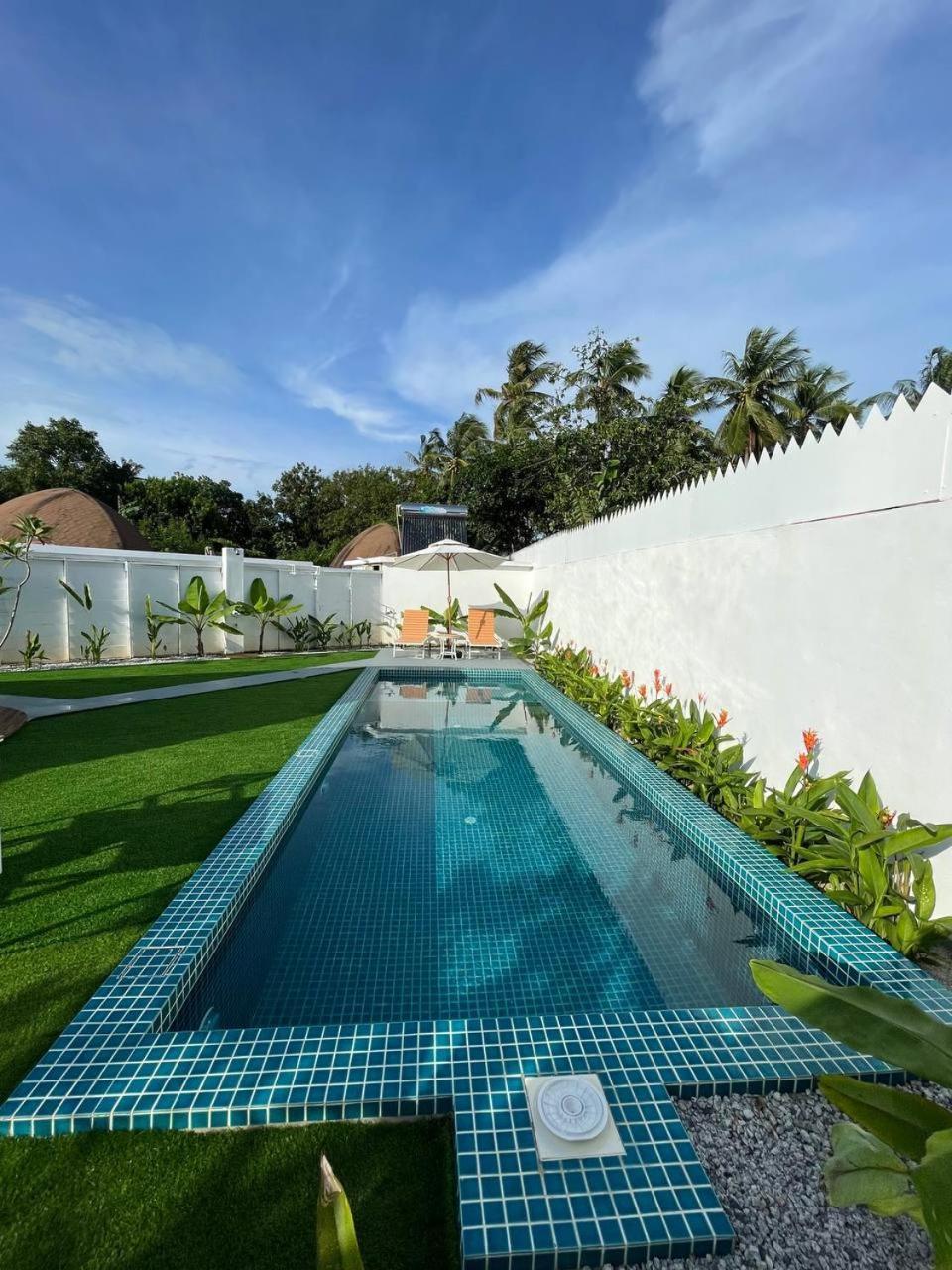 Hotel Found Mansion Pantai Cenang  Exterior foto